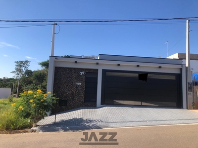 Casa em Centro, São João da Boa Vista/SP de 130m² 3 quartos à venda por R$ 688.990,00
