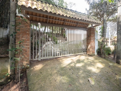Casa em Granja Viana, Cotia/SP de 1742m² 3 quartos à venda por R$ 649.000,00