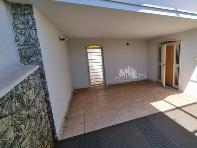 Casa em Jardim Roseana, São José do Rio Preto/SP de 160m² 3 quartos para locação R$ 2.000,00/mes