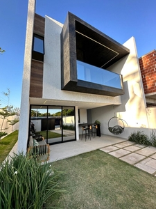 Casa em Mangabeira, Eusébio/CE de 144m² 4 quartos à venda por R$ 698.900,00