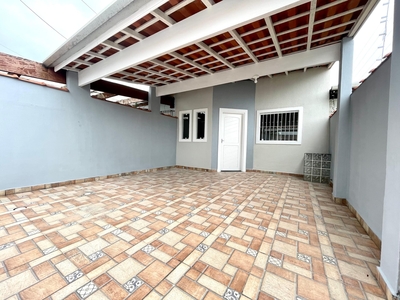 Casa em Praia das Palmeiras, Caraguatatuba/SP de 60m² 2 quartos à venda por R$ 309.000,00