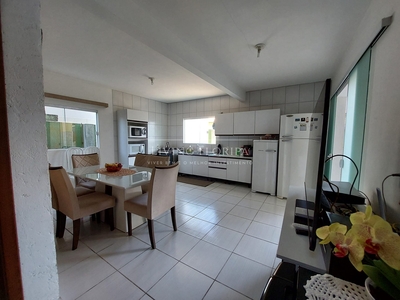 Casa em Rio Tavares, Florianópolis/SC de 342m² 9 quartos à venda por R$ 1.999.000,00