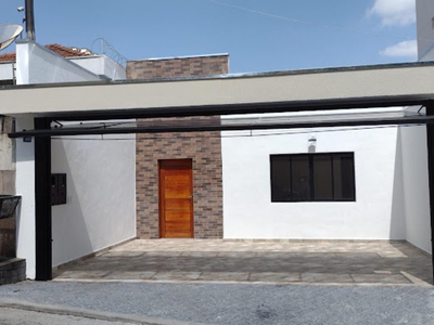 Casa em Vila Galvão, Guarulhos/SP de 280m² 5 quartos à venda por R$ 949.000,00