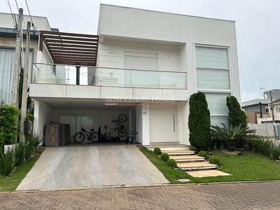 Casa em Vila Santo Ângelo, Cachoeirinha/RS de 243m² 3 quartos à venda por R$ 1.489.000,00
