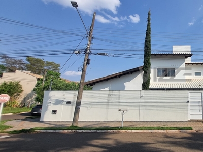 Sobrado em Chácara Cachoeira, Campo Grande/MS de 254m² 4 quartos à venda por R$ 1.799.000,00