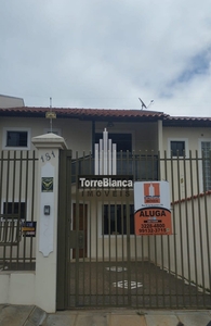 Sobrado em Uvaranas, Ponta Grossa/PR de 85m² 3 quartos para locação R$ 1.950,00/mes