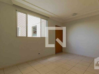 Apartamento com 2 quartos à venda no bairro Cabral, 45m²