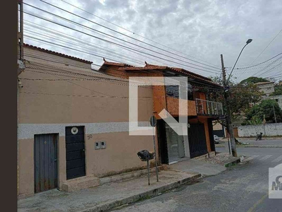 Casa com 4 quartos à venda no bairro Novo Riacho, 350m²