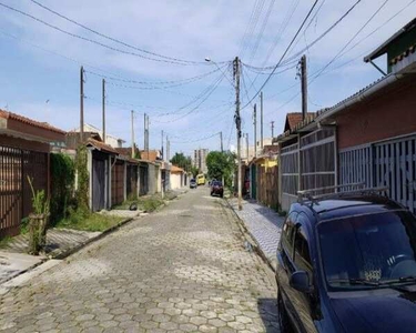 Casa em Mongaguá Bem Localizada