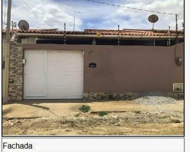 Casa para venda com 81 metros quadrados com 1 quarto em Centro - Pacajus - CE