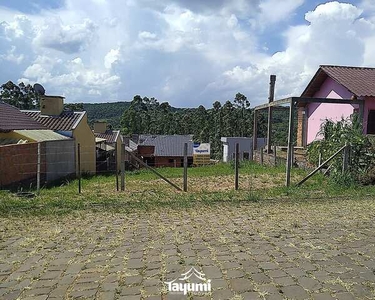 Terreno com dimensões de 10,00 metros de frente por 30,00 metros de comprimento, totalizan