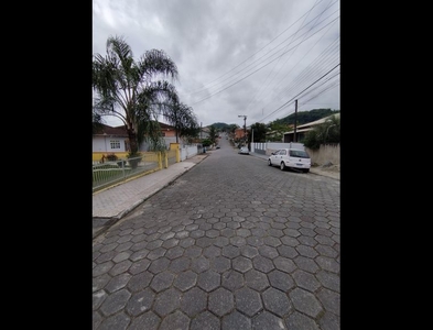 Casa no Bairro Itoupavazinha em Blumenau com 2 Dormitórios e 300 m²