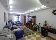 CASA com 3 dormitórios e 6 garagens