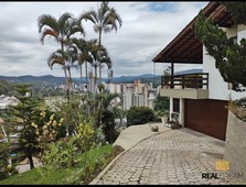 Casa no Bairro Ponta Aguda em Blumenau com 3 Dormitórios (1 suíte) e 200.85 m²