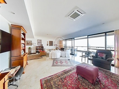 Apartamento à venda em Barra da Tijuca com 349 m², 4 quartos, 4 suítes, 4 vagas