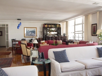 Apartamento à venda em Higienópolis com 270 m², 4 quartos, 2 suítes, 3 vagas