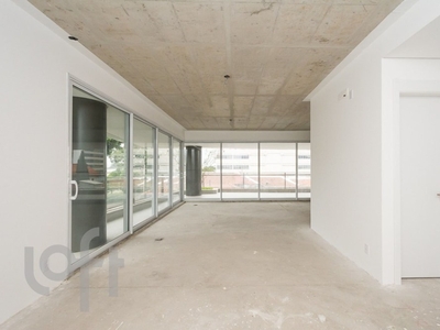 Apartamento à venda em Paraíso com 338 m², 4 quartos, 4 suítes, 5 vagas