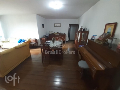 Apartamento à venda em Tijuca com 150 m², 4 quartos, 1 suíte, 2 vagas