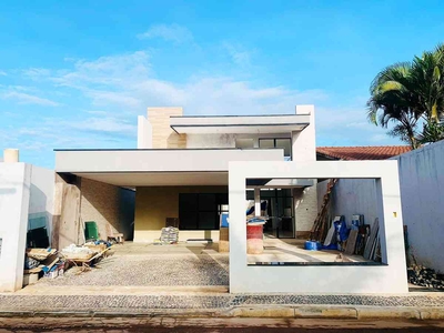 Casa em Condomínio com 3 quartos à venda no bairro Setor Habitacional Vicente Pires, 400m²