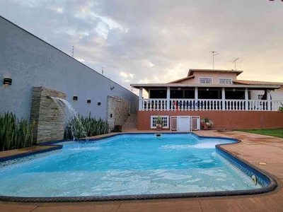 Casa em Condomínio com 6 quartos à venda no bairro Setor Habitacional Vicente Pires, 900m²