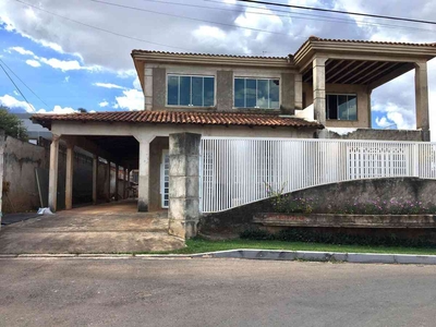 Casa em Condomínio com 8 quartos à venda no bairro Setor Habitacional Vicente Pires, 800m²