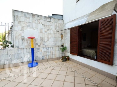 Apartamento à venda em Alto de Pinheiros com 121 m², 3 quartos, 1 suíte, 1 vaga