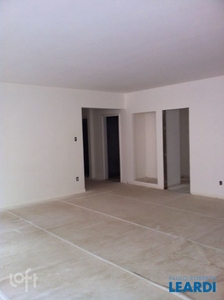 Apartamento à venda em Santa Cecília com 170 m², 3 quartos, 1 suíte, 1 vaga