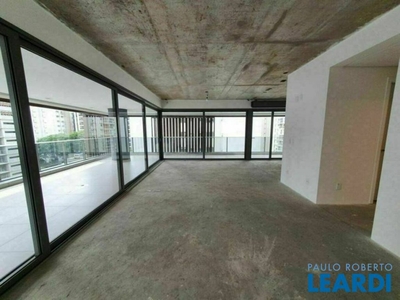 Apartamento à venda por R$ 17.563.000