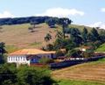 Belissima fazenda a venda em Aiuruoca MG