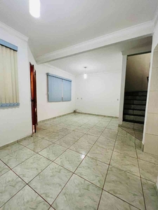 Casa com 3 quartos para alugar no bairro Residencial Alice Barbosa, 120m²