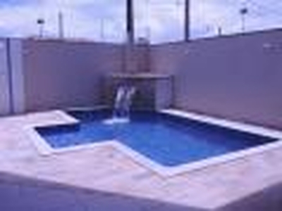Casa com piscina em Peruibe