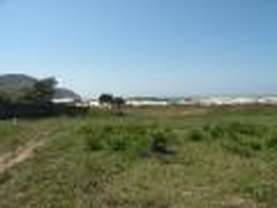 Terreno com 16000 m2 de frente para praia do Santinho norte da ilha
