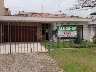 Casa comercial bacacheri excelente localização