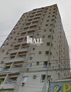 Apartamento à venda no Edifício Ipê com 2 quartos por R$ 320.000