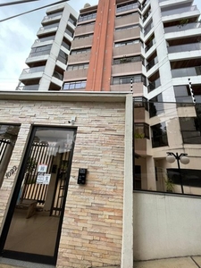 Apartamento à venda no Edifício Mãe Bonifácia em Cuiabá-MT.
