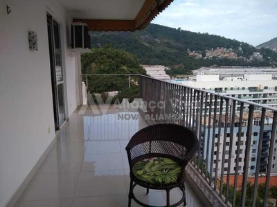 Botafogo | Apartamento 3 quartos, sendo 2 suites