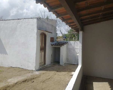 Casa em Iguaba Grande, com espaço para construir