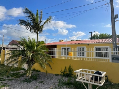 Casa para venda tem 200 metros quadrados com 2 quartos em Laranjal - Pelotas - RS