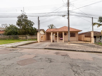 Curitiba - Casa Padrão - Cachoeira