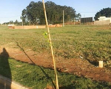 Venda de Terreno / Padrão na cidade de Araraquara