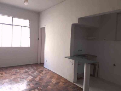 Apartamento com 1 quarto para alugar no bairro Barro Preto, 40m²