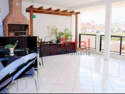 Casa com 3 quartos à venda no bairro Ideal, 200m²