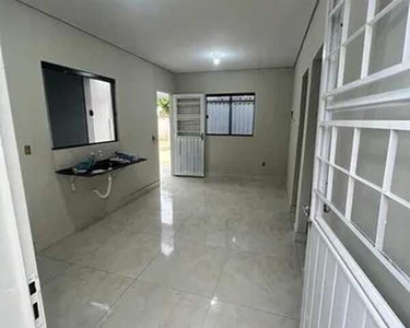 Alugo casa 800 reais