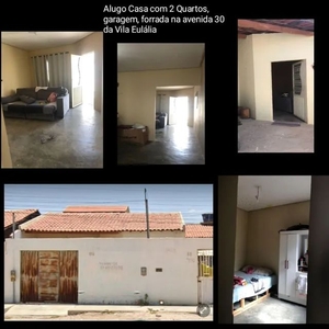 Alugo Casa com 2 Quartos, garagem, forrada na avenida 30 da Vila Eulália