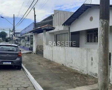 AMPLA CASA NO BAIRRO SÃO JOÃO EM ITAJAÍ - SC