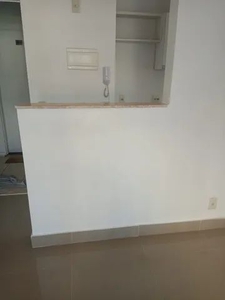 APARTAMENTO 02 QUARTOS REFORMADO COM ARMÁRIOS NA COZINHA E BANHEIRO - CAMINHOS DA BARRA FA