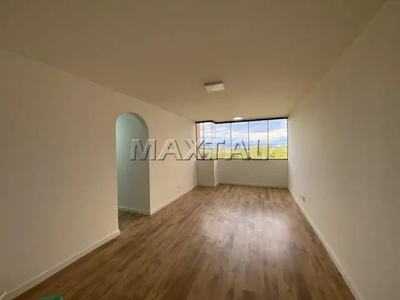 Apartamento 85 m², 3 quartos sendo 1 suíte, 3 banheiro, 1 sala ampla, 1 vaga grande e liv