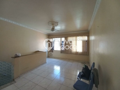 Apartamento à venda por R$ 320.000