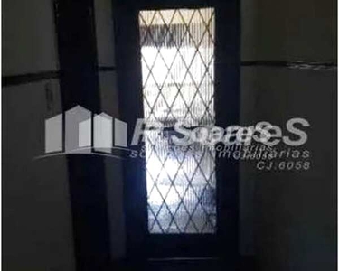 APARTAMENTO CM DOIS QUARTOS, EM CASCADURA, RUA ERNANI CARDOSO