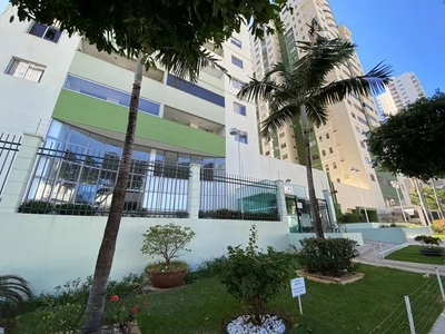 Apartamento com 03 quartos no Jardim Goiás